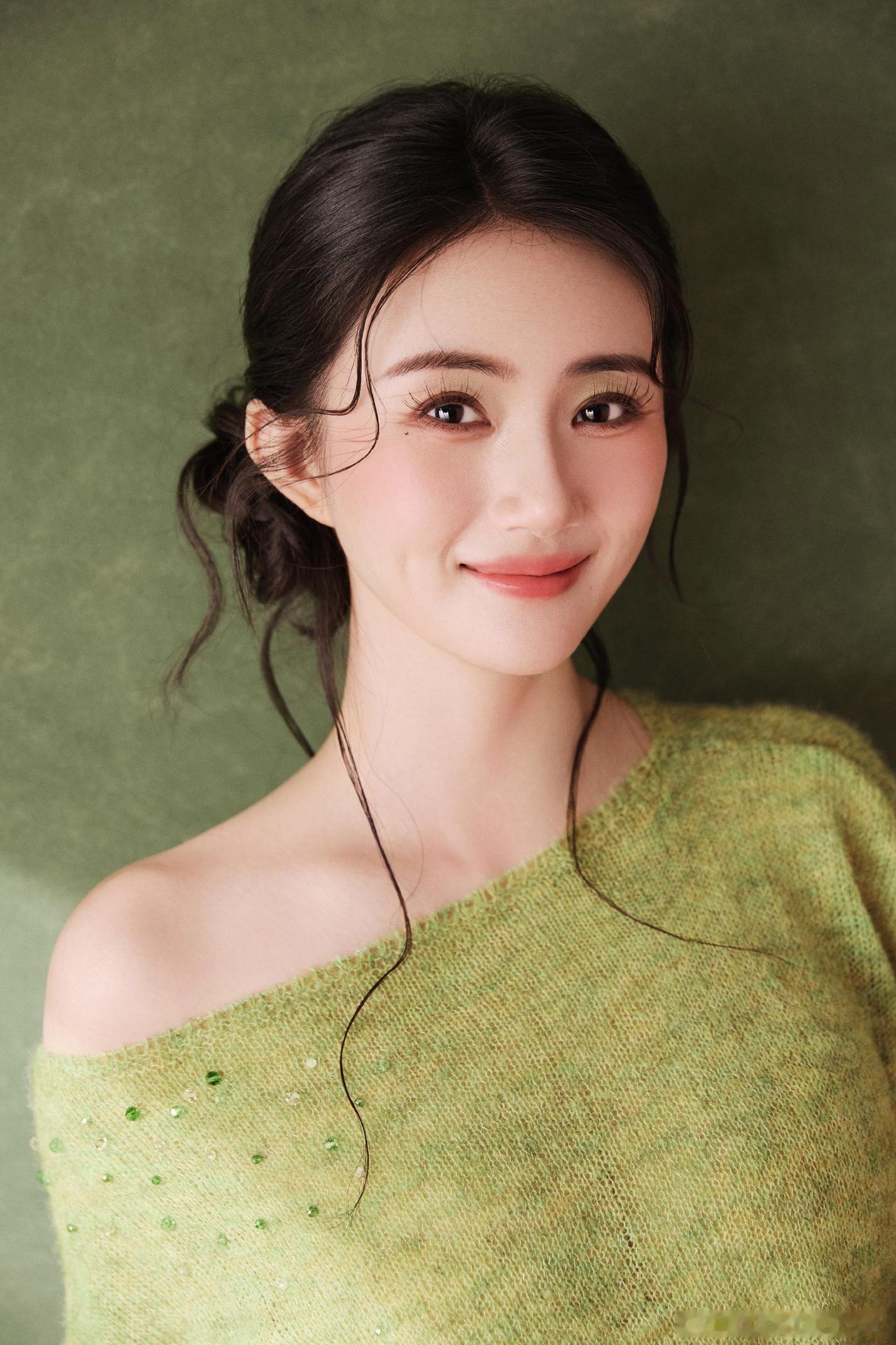 美女明星穿搭写真