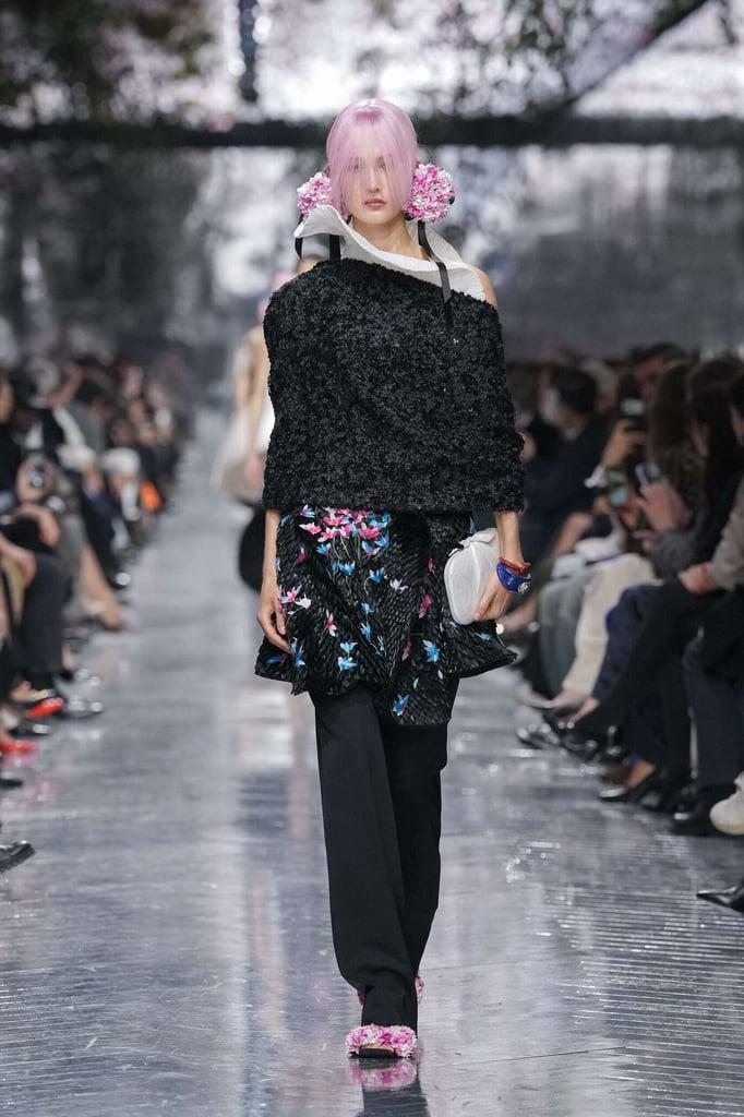 ChristianDior2026春夏高级定制系列采用自然折射般的色彩逻辑，