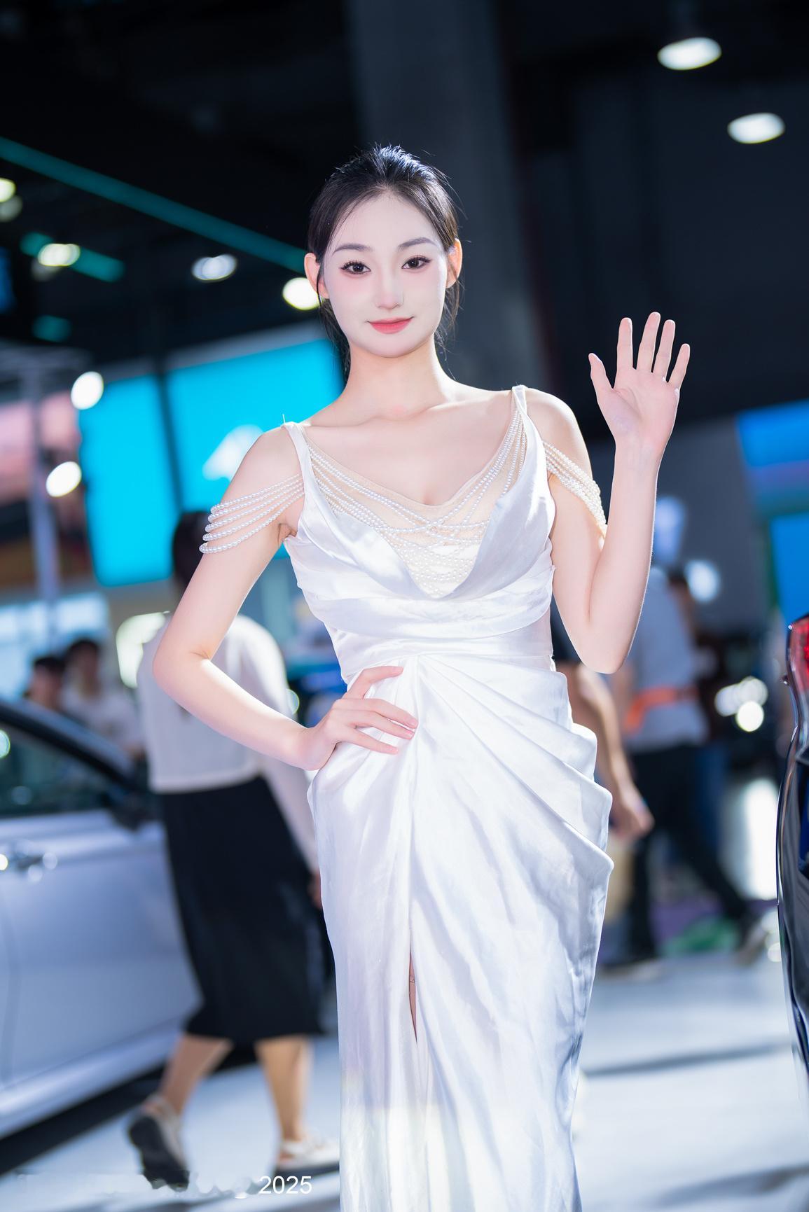 2025五一广州车展想把图片带回家？请看置顶！出镜：冰摄影后期:聆听猎人抄送: