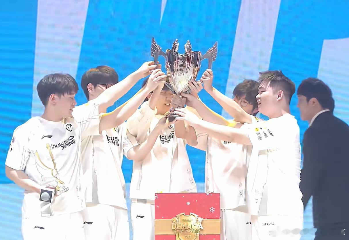 🎮仁川的风又吹回来了！IG3-0横扫全主力JDG，新人天团封神，队史第三座