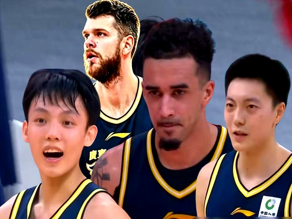 别再骂顶薪“水货”了，人家腿都快废了。广东队长胡明轩，拿着顶薪合同...