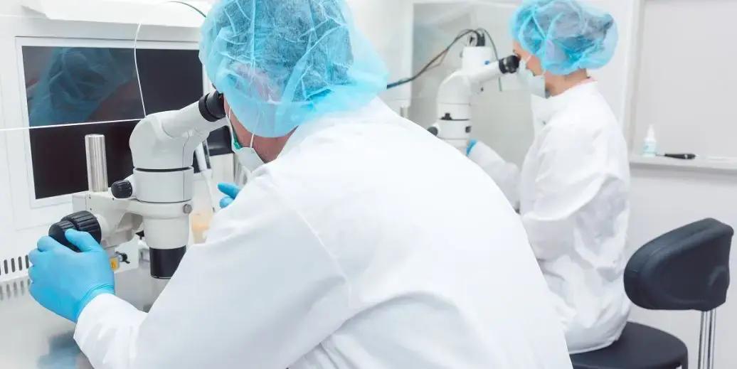 52岁大叔本以为只是肚子胀气、饭量小了点，谁知拖了一周去医院一查，直接确诊肝癌晚