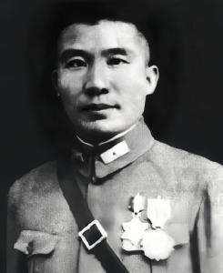 王耀武出狱后，娶了一个普通女教师，妻子瞒着他有个私生女1959年，王耀武走出了