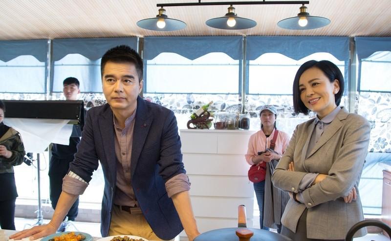 四段婚姻散场，他叼着烟对朋友说：这回真懂了。朋友以为他要讲什么大道理。许亚军