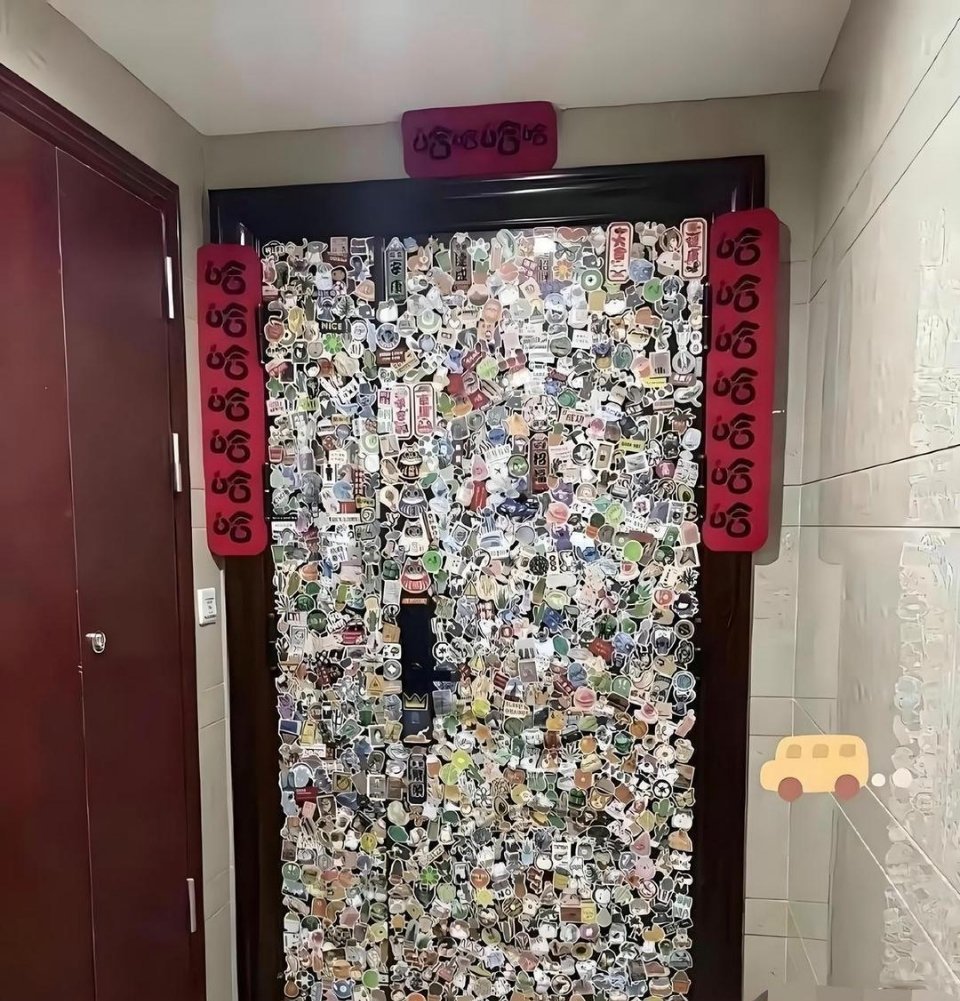 贴小广告的看着也下不去手