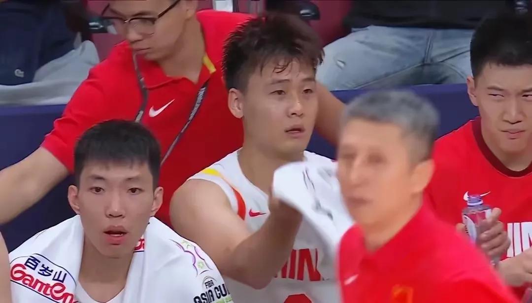 中国男篮93：88沙特男篮，本场比赛4大不可思议，3个不争的事实！干儿子上场时