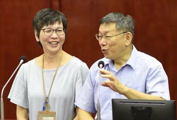 台湾地区突然宣布了！黄国昌出局，柯文哲钦点蔡壁如接民众党主席4月8日，据岛内