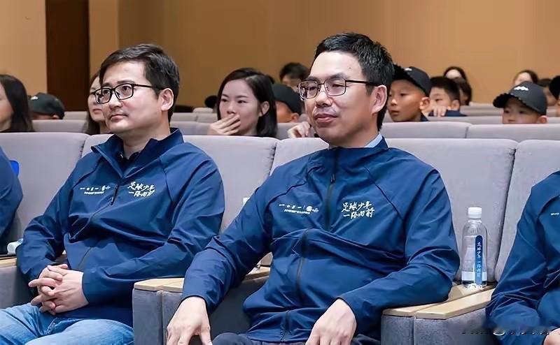 比亚迪这步棋，到底谁拍的板？很多人以为赞助中国足球小将就是个普通营销，找个市