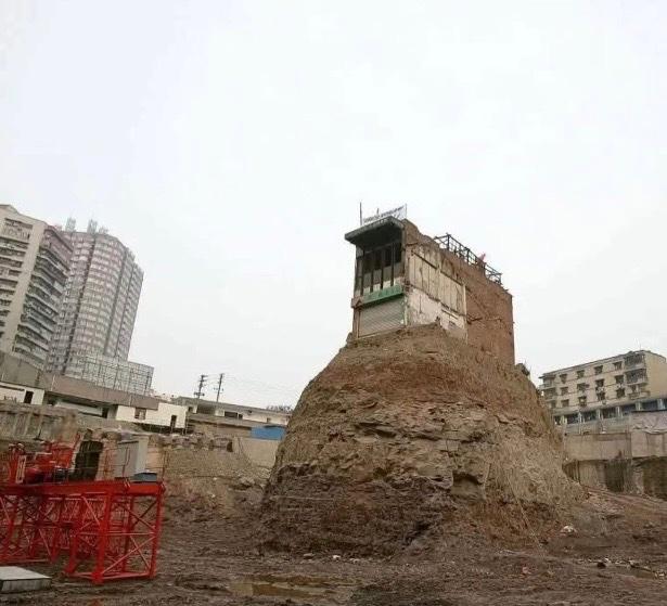 谁还记得这张十几年前火遍全网的“孤岛房屋”照片？2007年重庆九龙坡的这栋二层