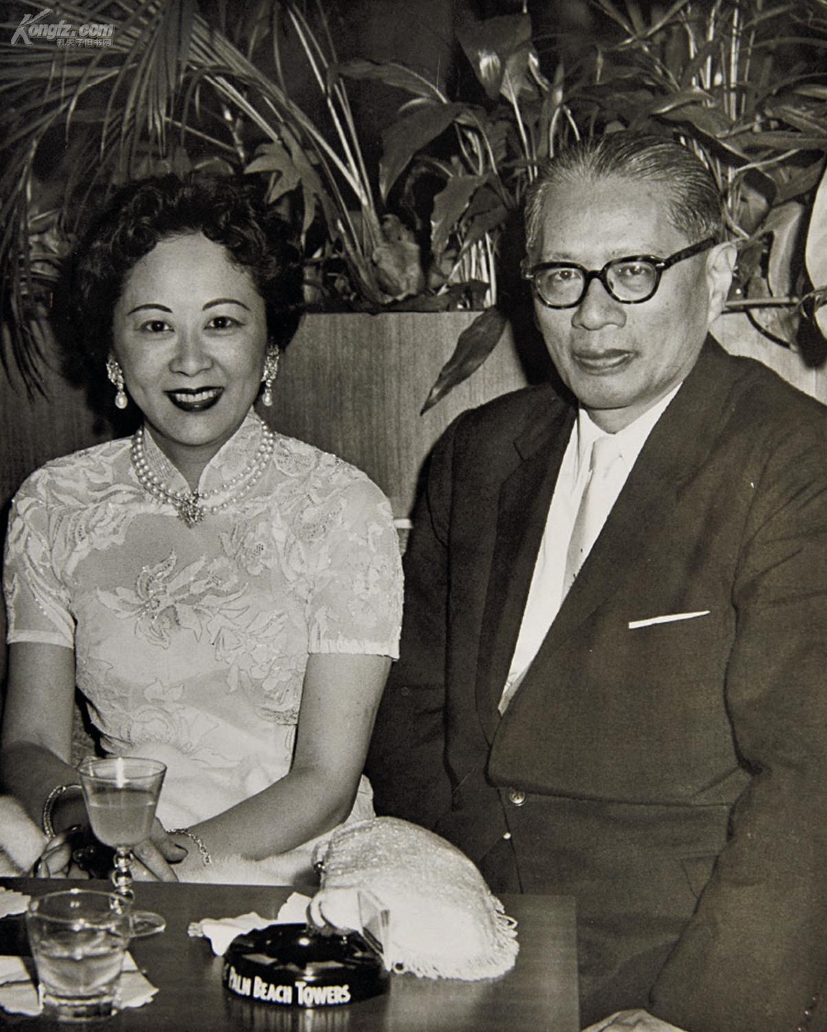 1971年，宋子文在参加某宴会时，忽然打了一个饱嗝，随后脖颈一软，居然再也没醒过