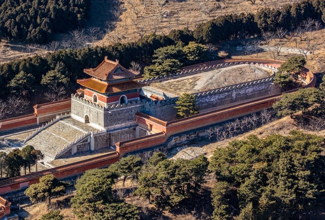 皇陵地宫剖面及细节说明书。