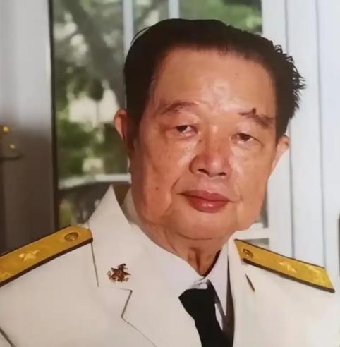 中国不开第一枪！金一南教授说过：“如果不是1988年陈伟文将军果断亮剑，击沉越军