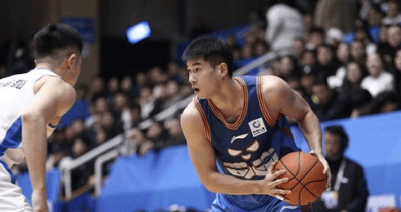 媒体人: 四川省体育局出面和中国篮协协调, 四川得以过准入