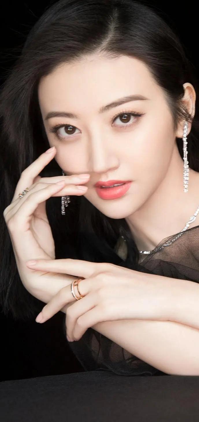 彩礼居然能这么高？——小仙女们开始摩拳擦掌!今天一早，景甜发文回应了被孙宇