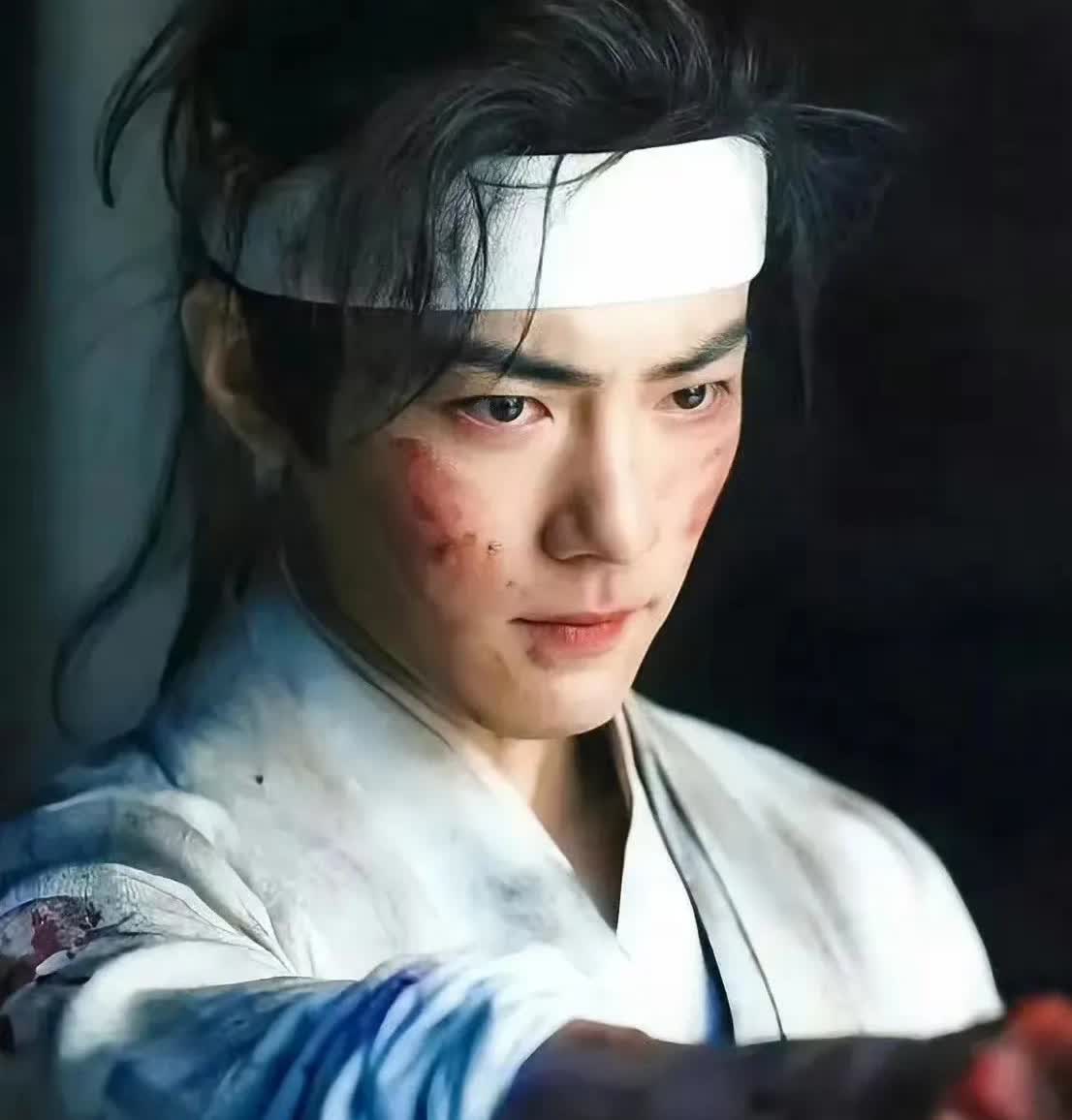低谷7年的时候没见来帮忙，如今肖战红了这帮故人突然冒出来了。[？？？]