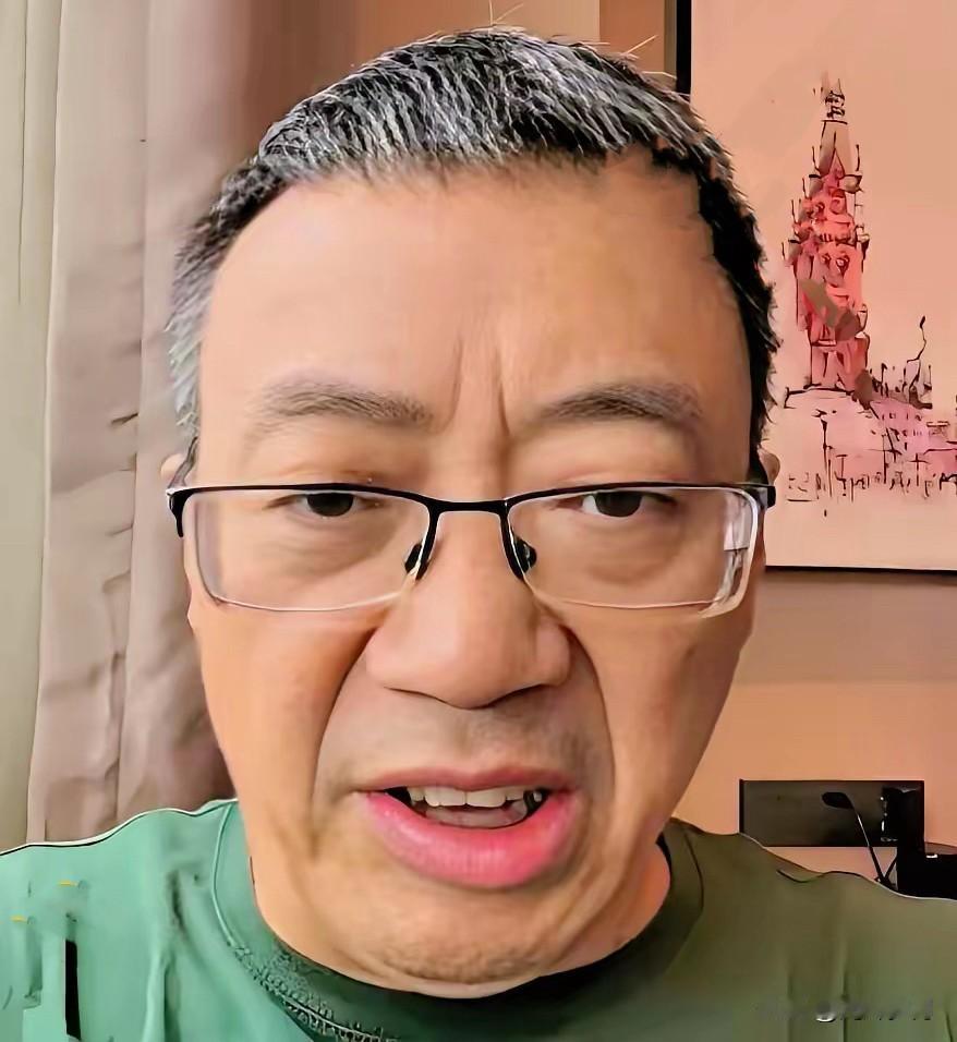 一个教培机构教数学的老师，居然口口声声担心家长的负担太重，提出英语无用应该退出主
