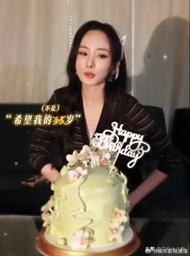 出于好奇，查了一下杨幂的履历，不查不知道，一查才发现，原来刚满40岁的她，居然