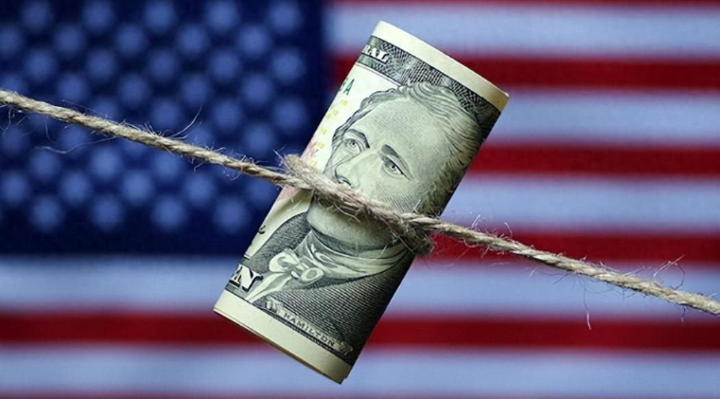 为何中国不能一下把美债全卖了？就这么说吧，中国今天敢全抛售，明天中美就有可能开战