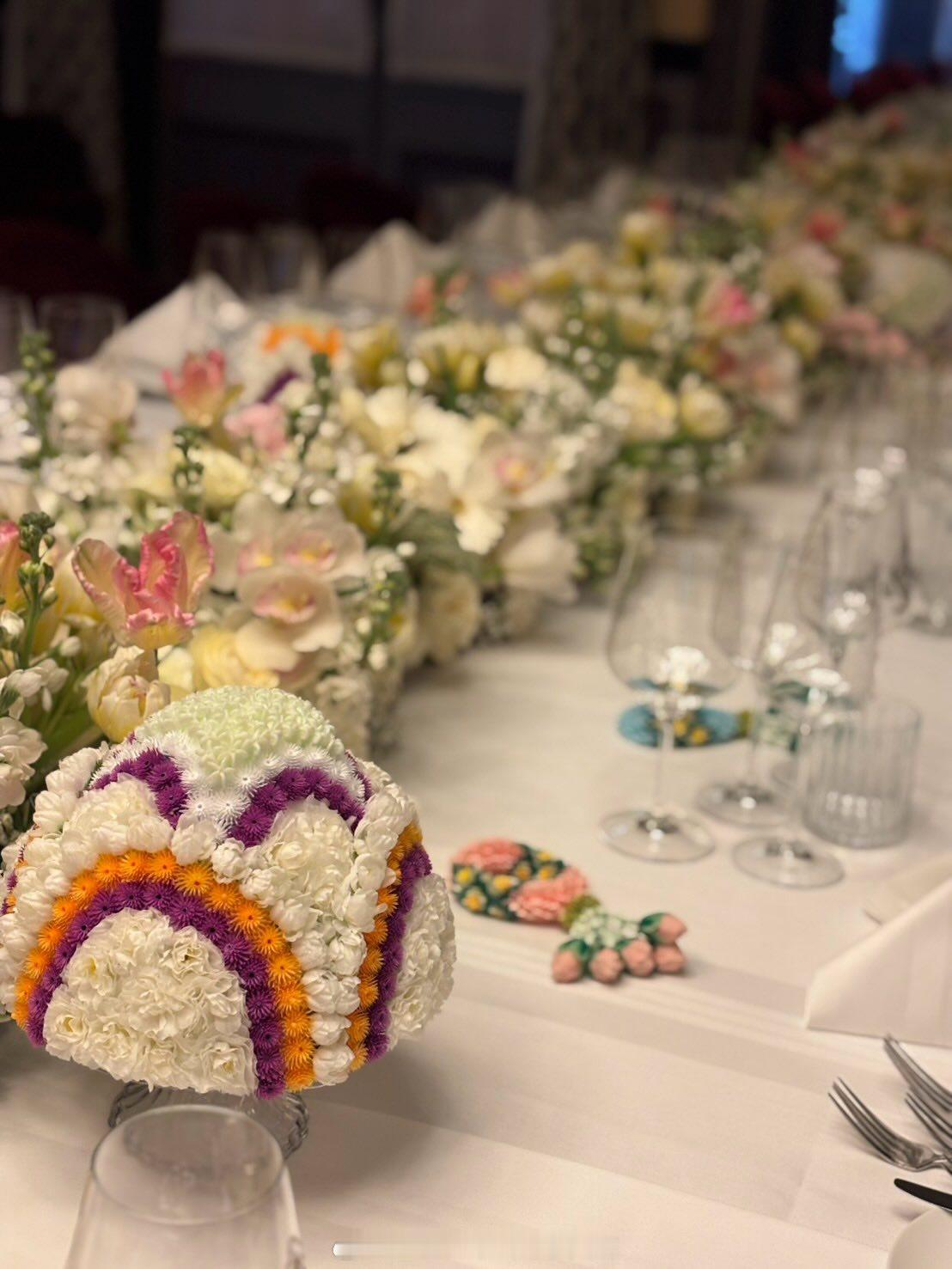 王室王室泰国王室镇宅镇宅在海牙，当地的暹罗花艺师复刻了1960年九世夫妇访问荷兰