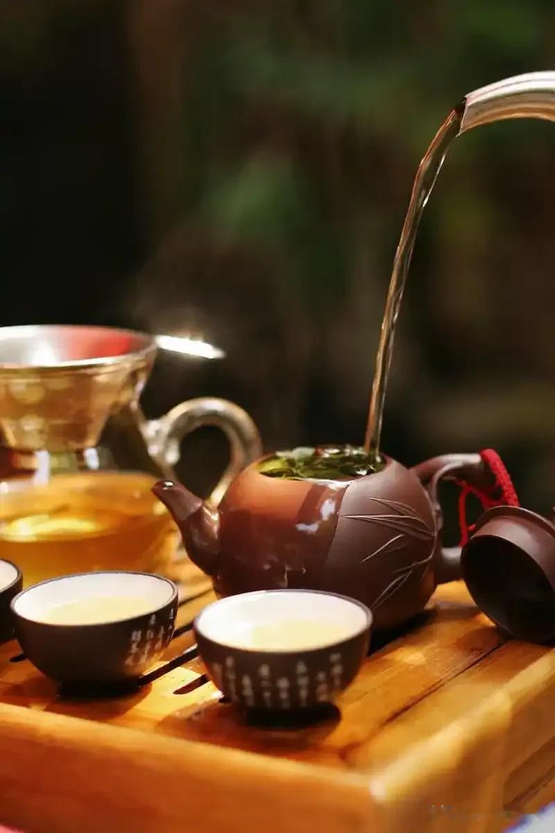 一段非常有道理的话：“人的外貌是内在灵魂与性格的长期投射，真正的“上等相”并非指