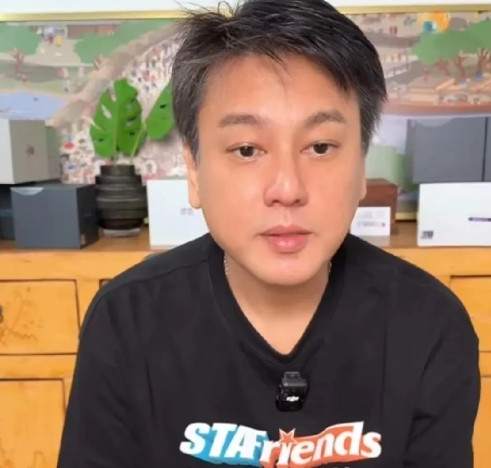 朱孝天回答网友提问！刚刚，朱孝天直播时，有人问:“焦虑症怎么走出来？”朱