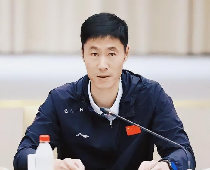 樊振东加盟德国萨尔布吕肯，王励勤怎么叮嘱的？小胖巴黎奥运夺冠时，大力是亲自