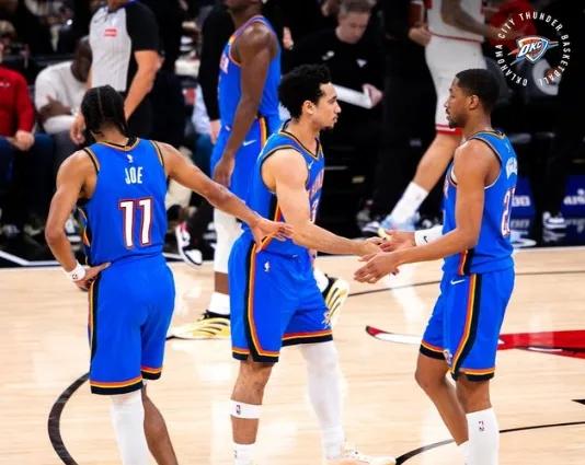 仔仔细细看了活塞最近这几场球，真心搞不懂，很奇怪活塞到底如何打到联盟第一的。说