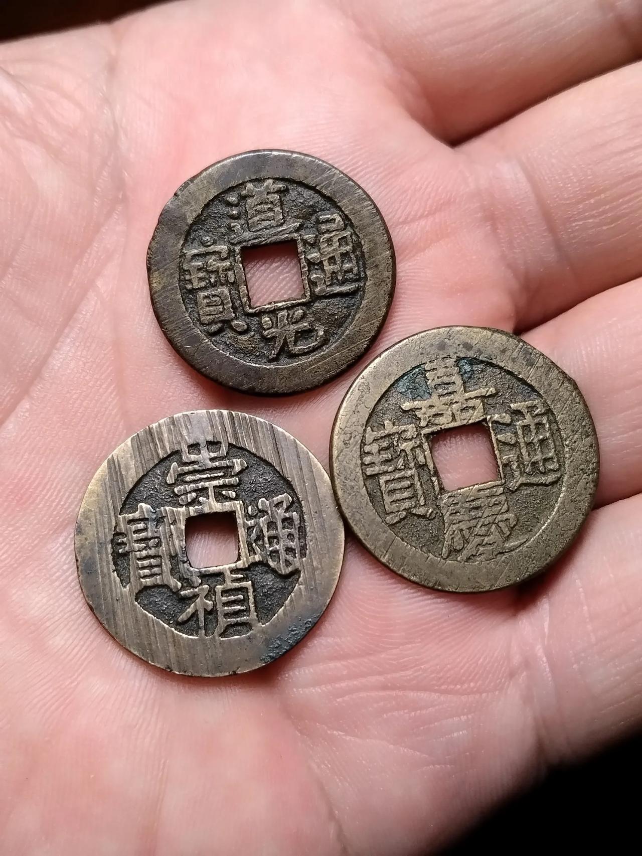 古玩城里花了130，感觉品相都不错，大家帮忙看看真假？是不是捡漏了
