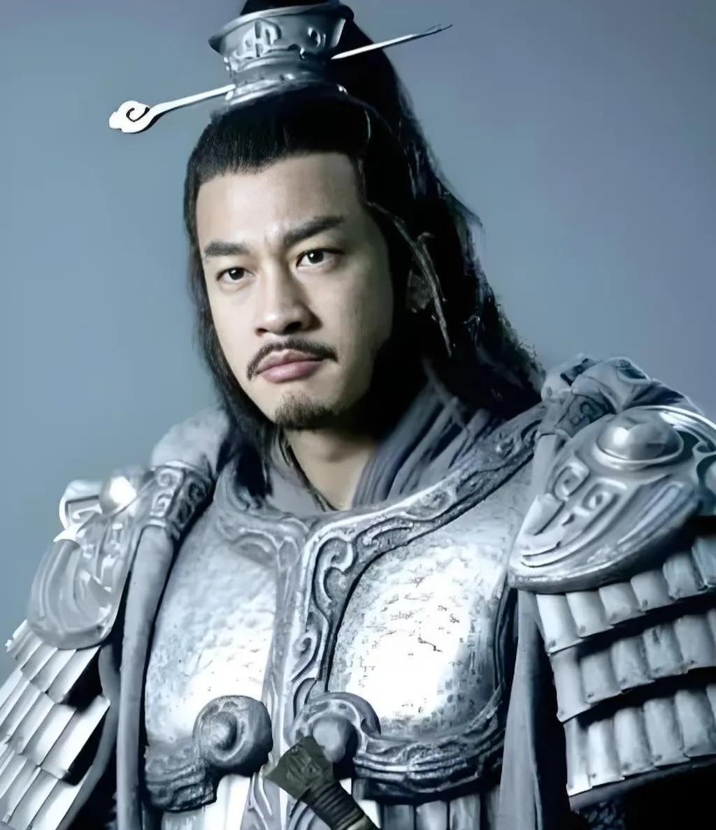 演员，何润东说，导演准备让陆毅来演《楚汉传奇》中的项羽，我用这个“恶心”的举动，