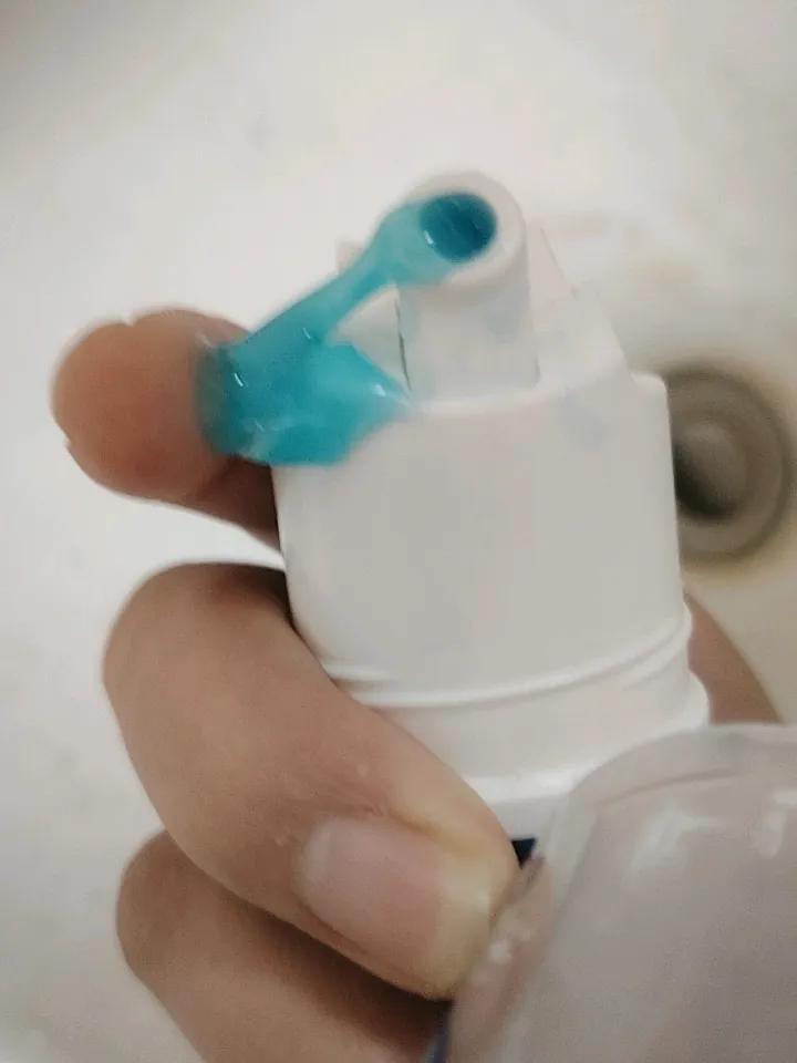 有没有人发现自己家的孩子即使早晚刷牙还是免不了牙齿变黑的事实，很多父母都觉着是孩