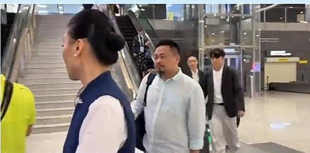 洪申翰9月20日抵达南京，参加APEC相关会议。身份：ChineseTaipe