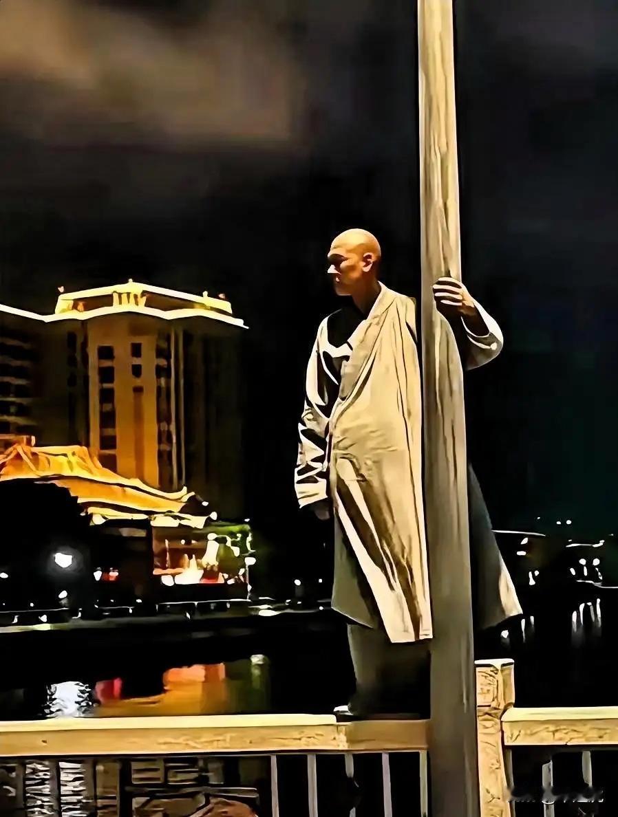 广东和尚跳河这事真把我震住了。一直以为寺庙是远离尘世纷扰的净土，和尚端坐莲台讲因