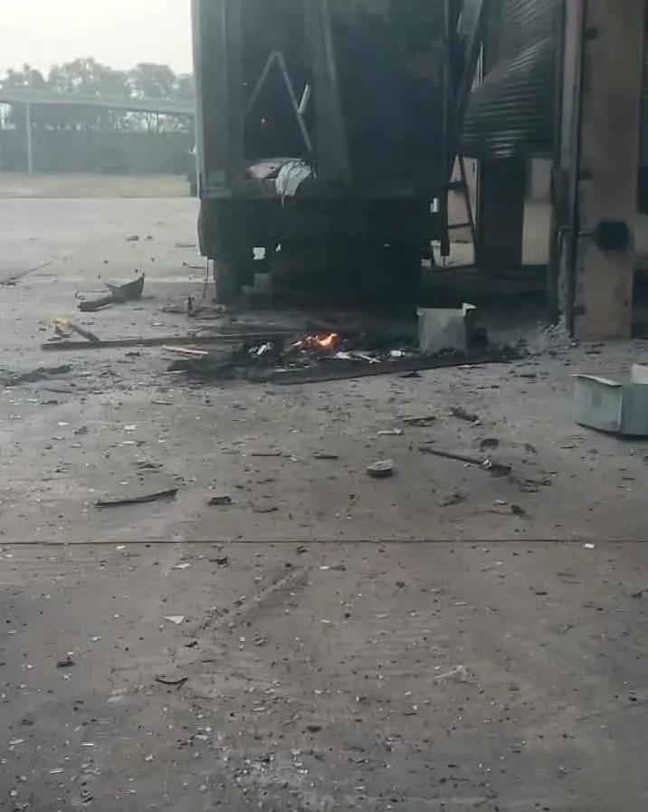 印度方面宣称击毁了巴基斯坦拉合尔市一个LY80地空导弹系统。不过从现场图片来看，
