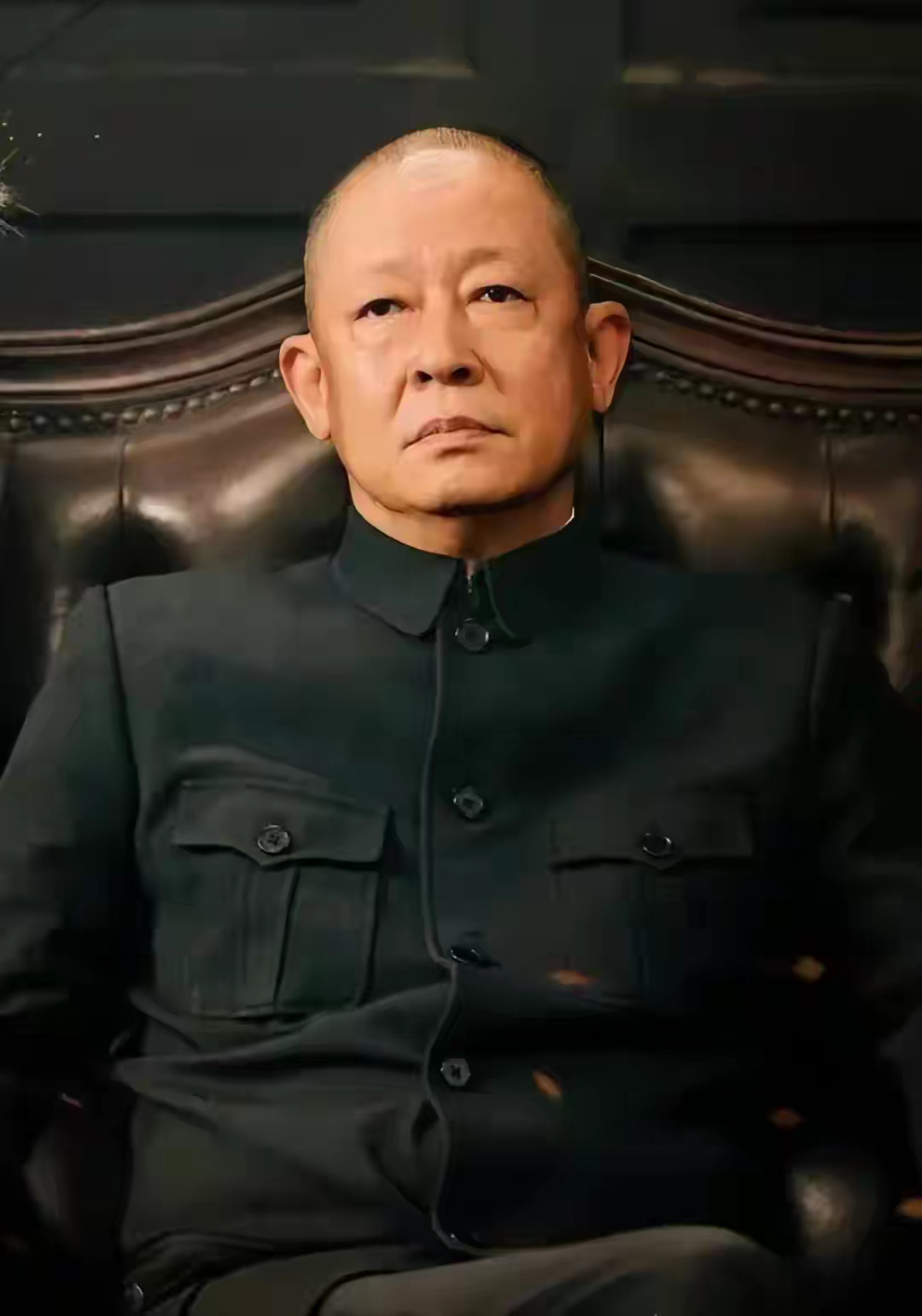 一段令人深思的话:“等你活到一定岁数，你会非常痛苦的发现，其实亲人都不亲，如果你
