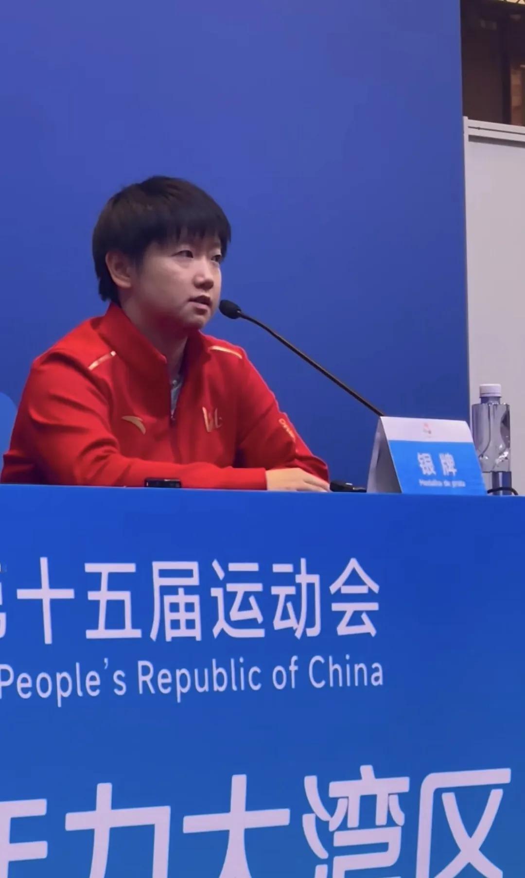 莎莎在新闻发布会上说了很多细节。比赛的细节。虽然比赛已经结束了，但是能看