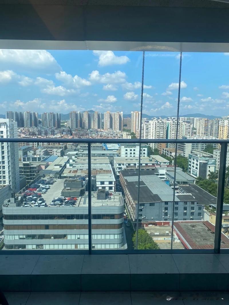 人到中年，似乎都会染上一个通病叫无兴趣综合症，不是故意变得冷漠，也不是对生活失去