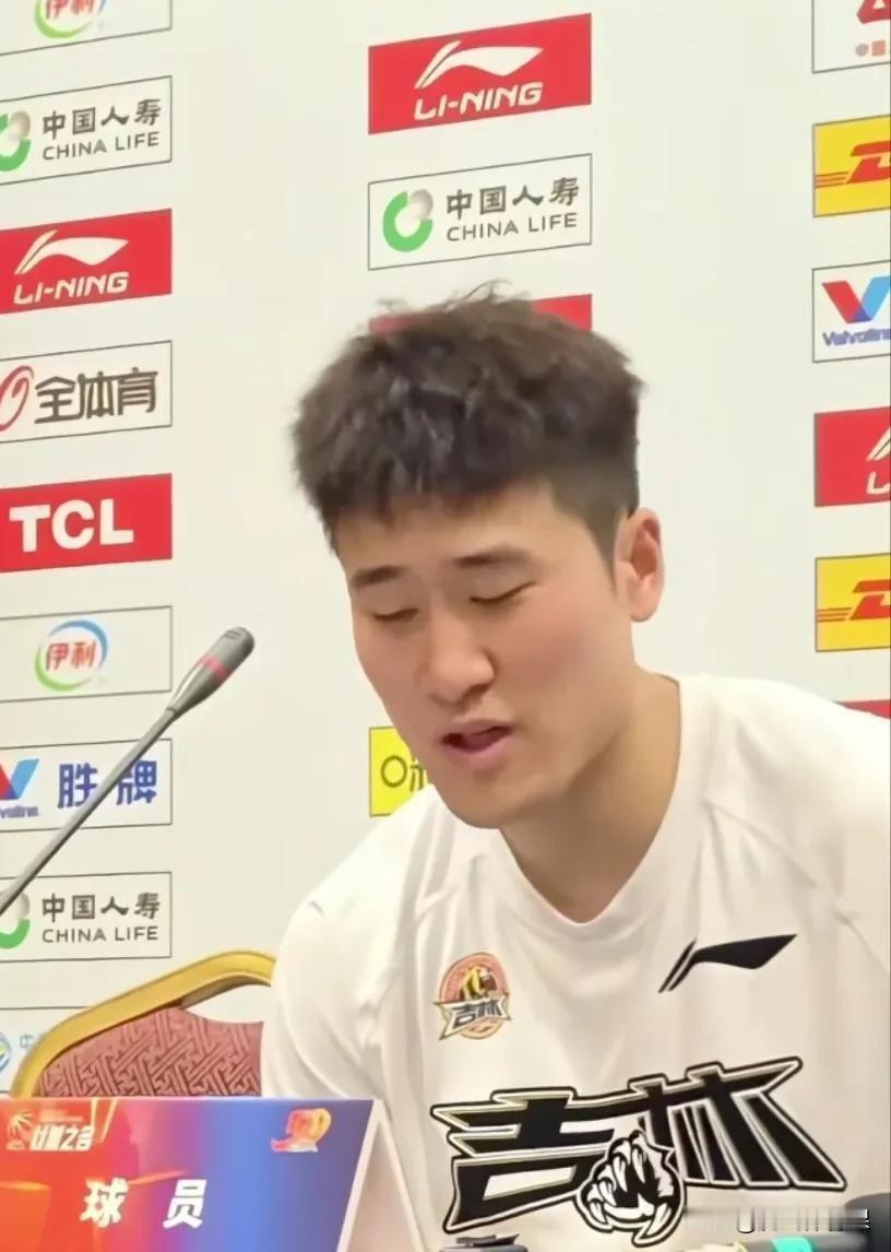 姜伟泽:广东队一直是联盟的豪门球队，冲冠概率很大。CBA常规赛第十八轮，吉林
