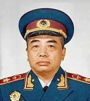 朝鲜战争中，我军六员大将可挂帅，林帅、粟裕皆符合条件，为何最终由彭大将军出征？