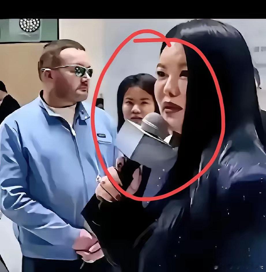 李湘：我钱太多，花不完了，可能这辈子都花不掉了。前几天李湘在自己直播间说，她有些