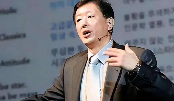 韩国教授警告：全世界只有韩国看不起中国，但中国眼里却没有韩国。近年来，随着网络的
