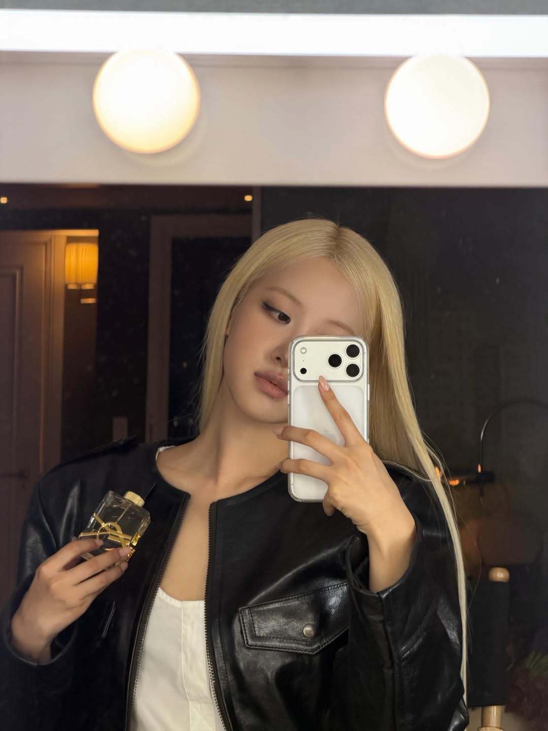 260512Rosé更新IG“outandaboutwithLibr