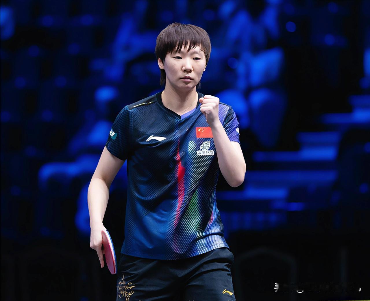 一局破局！王曼昱4-1逆转怪胶黑马，尽显国乒主力顶级底蕴。北京时间8月15日