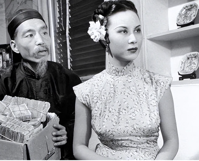 1936年，袁世凯的女儿大婚，进入洞房后，新郎兴致全无，怒骂新娘：“你个残花败柳