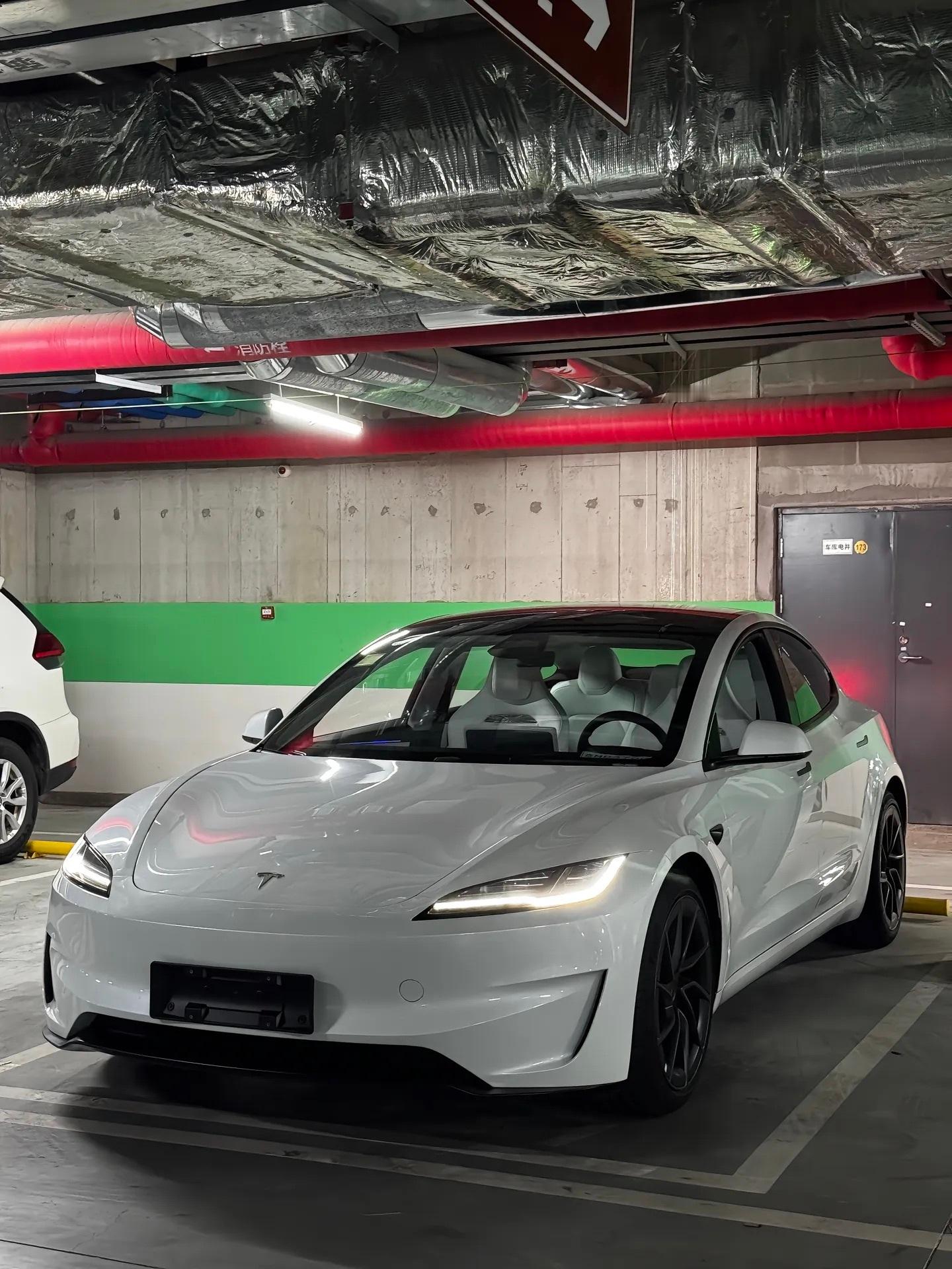 Tesla|Model3，白色果然是最大气的。特斯拉汽车画报​​​
