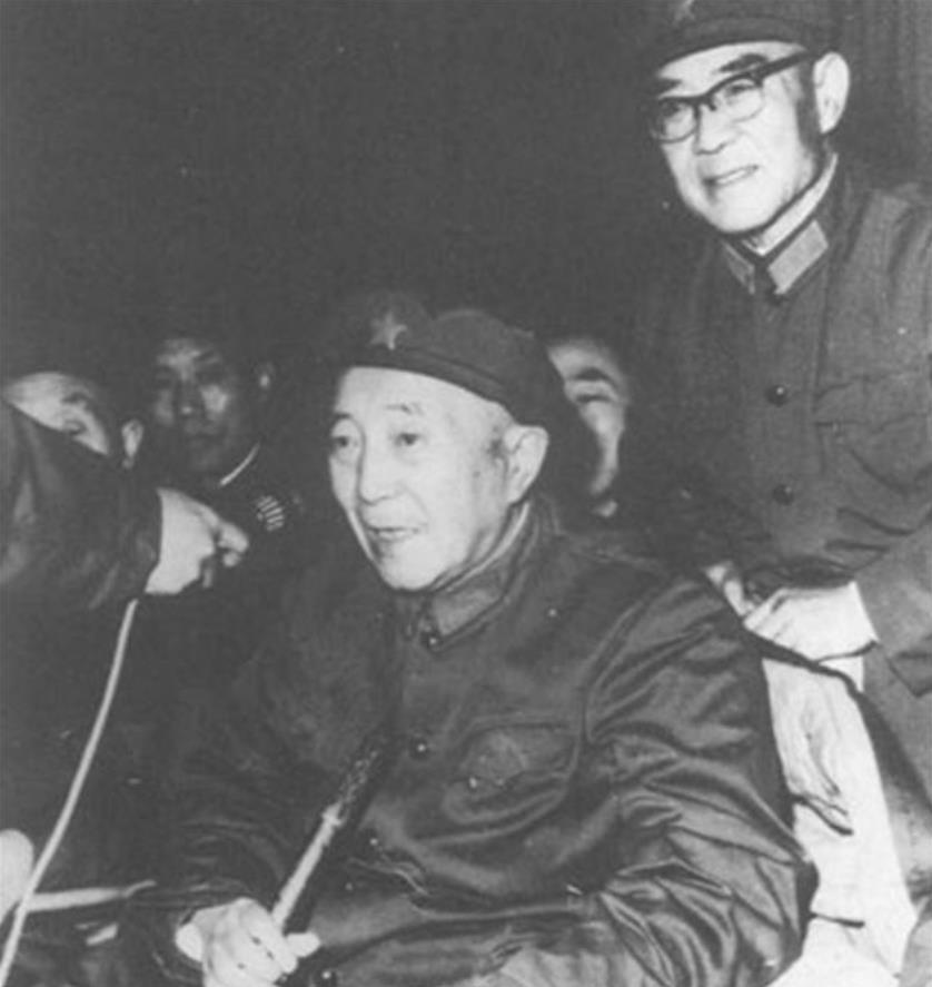1978年，为了治疗腿疾，罗瑞卿大将赴德国海德堡大学医院治疗。拍摄了X光片后，海