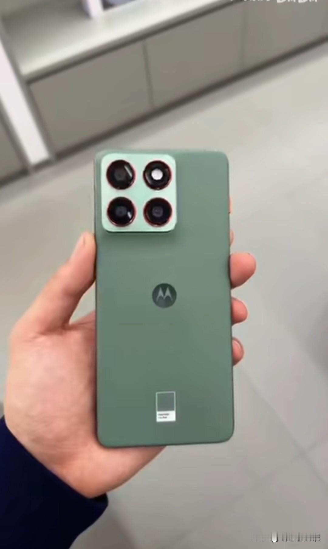 这个国产超薄Air貌似有点香啊！虽然说苹果的iphoneAir手感确实无