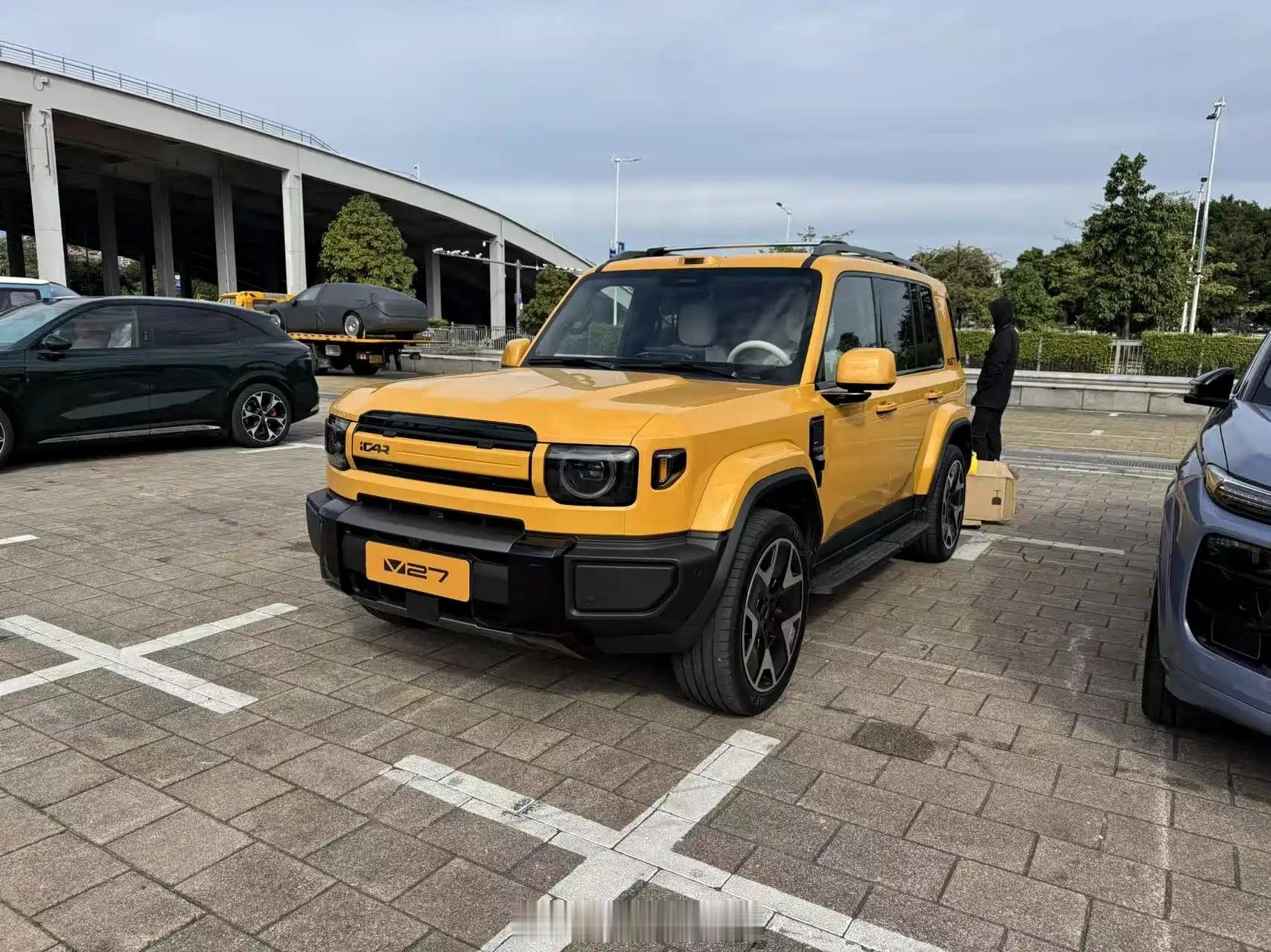 奇瑞iCARV27实车曝光，尺寸比V23大一圈增程中大型SUV车长4909