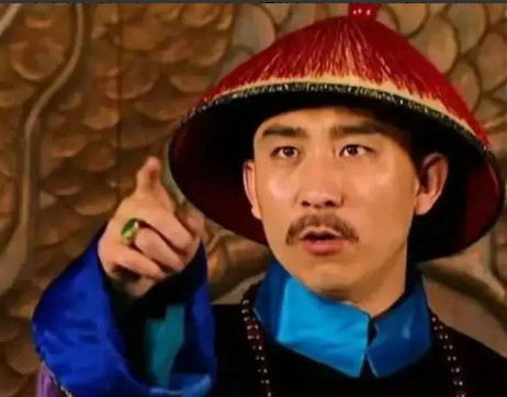 1997年，导演胡玫在筹拍《雍正王朝》时，力排众议要使用赵毅出演“李卫”，气得投