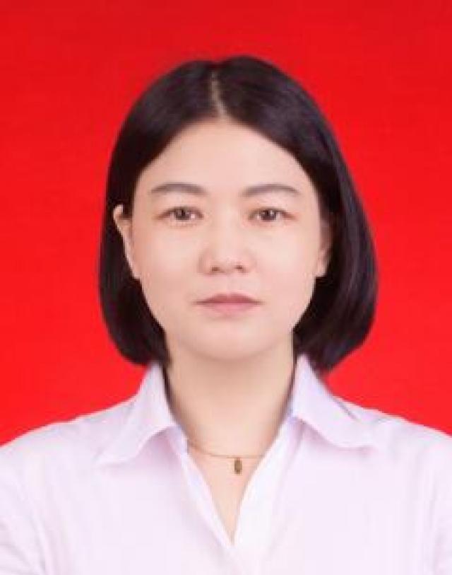 2014年，一名小伙患上癌症，需要四万块做手术，高额的手术费让他想要放弃，然而，
