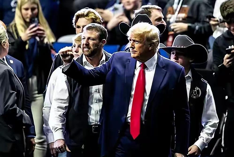 美国为什么要获取格陵兰?这里的关键是，要看透美国获取格陵兰的战略原则究竟是什么